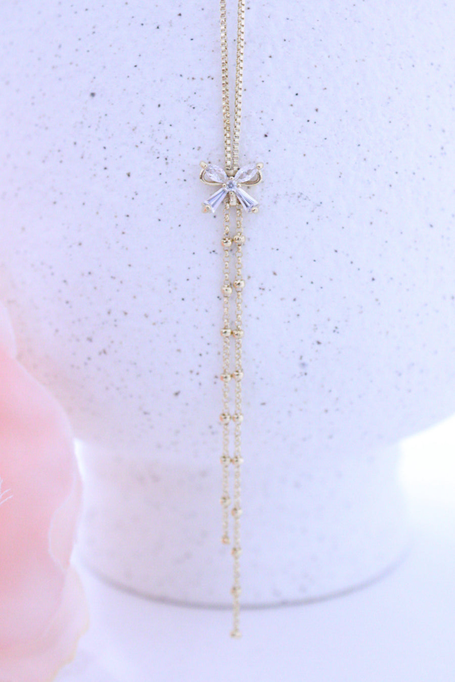 COLLAR CORBATIN CON MOÑO