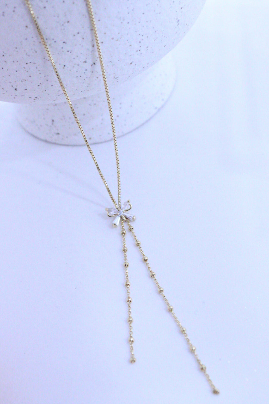 COLLAR CORBATIN CON MOÑO