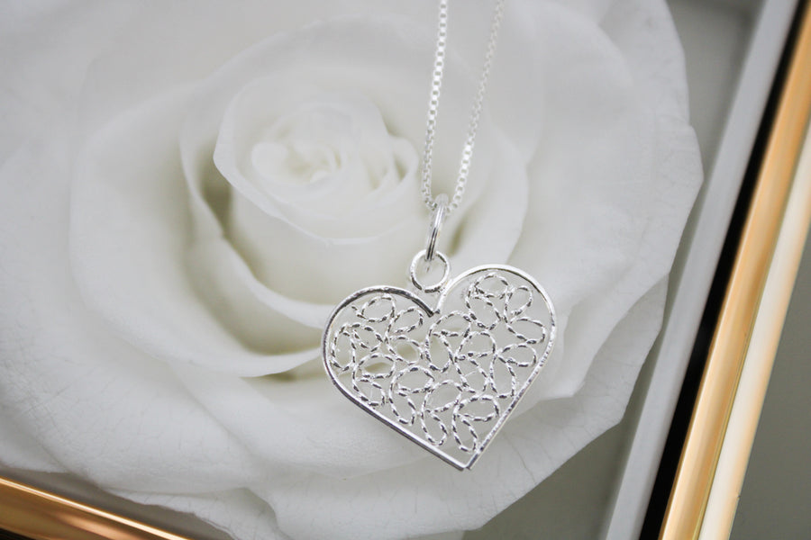 COLLAR C/ DIJE CORAZON FILIGRANA