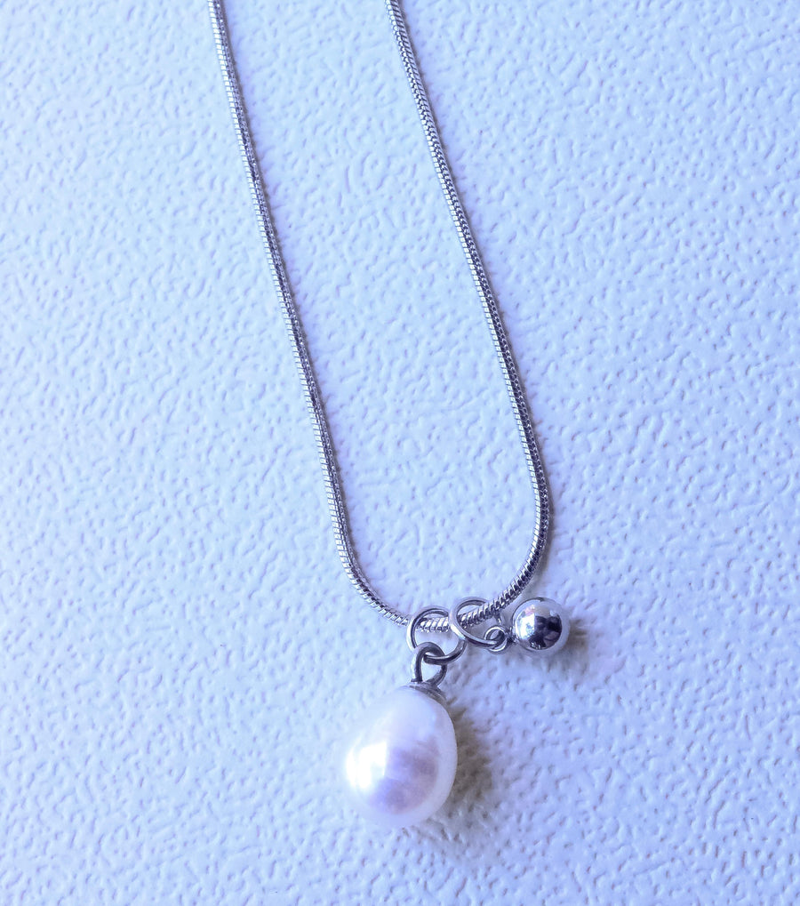 COLLAR CON DIJE PERLA NATURAL